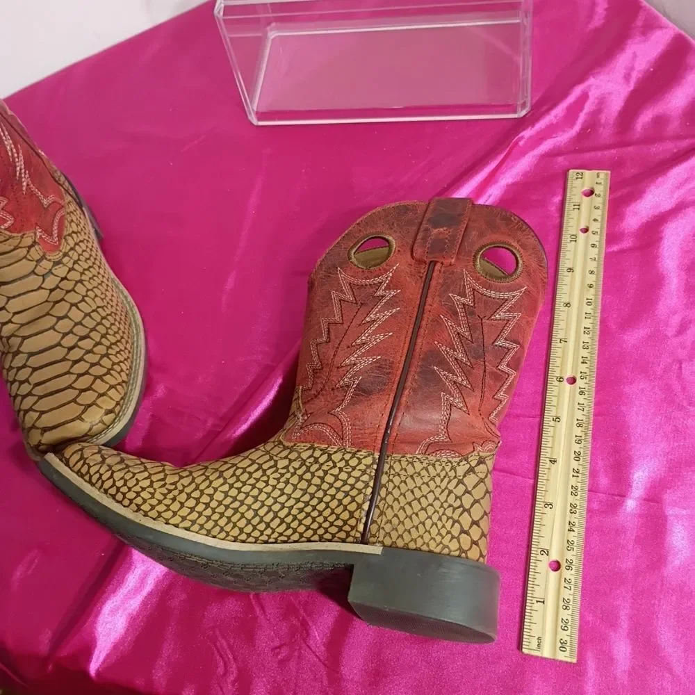 Cody James Brown Square Toe Cowboy Western Boots Youth Size 2 D style 43072C.
